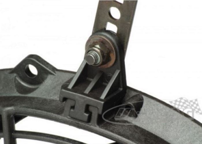 Halter mit Metallbügel